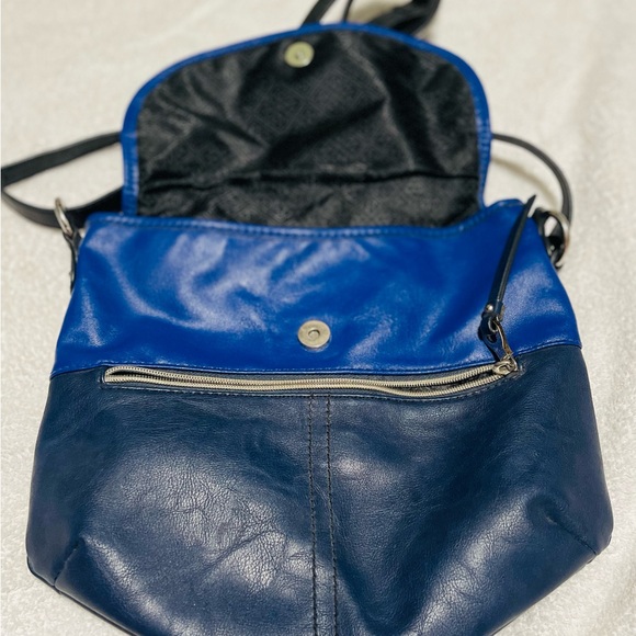 Blue two tone purse by Relic - Picture 3 of 4